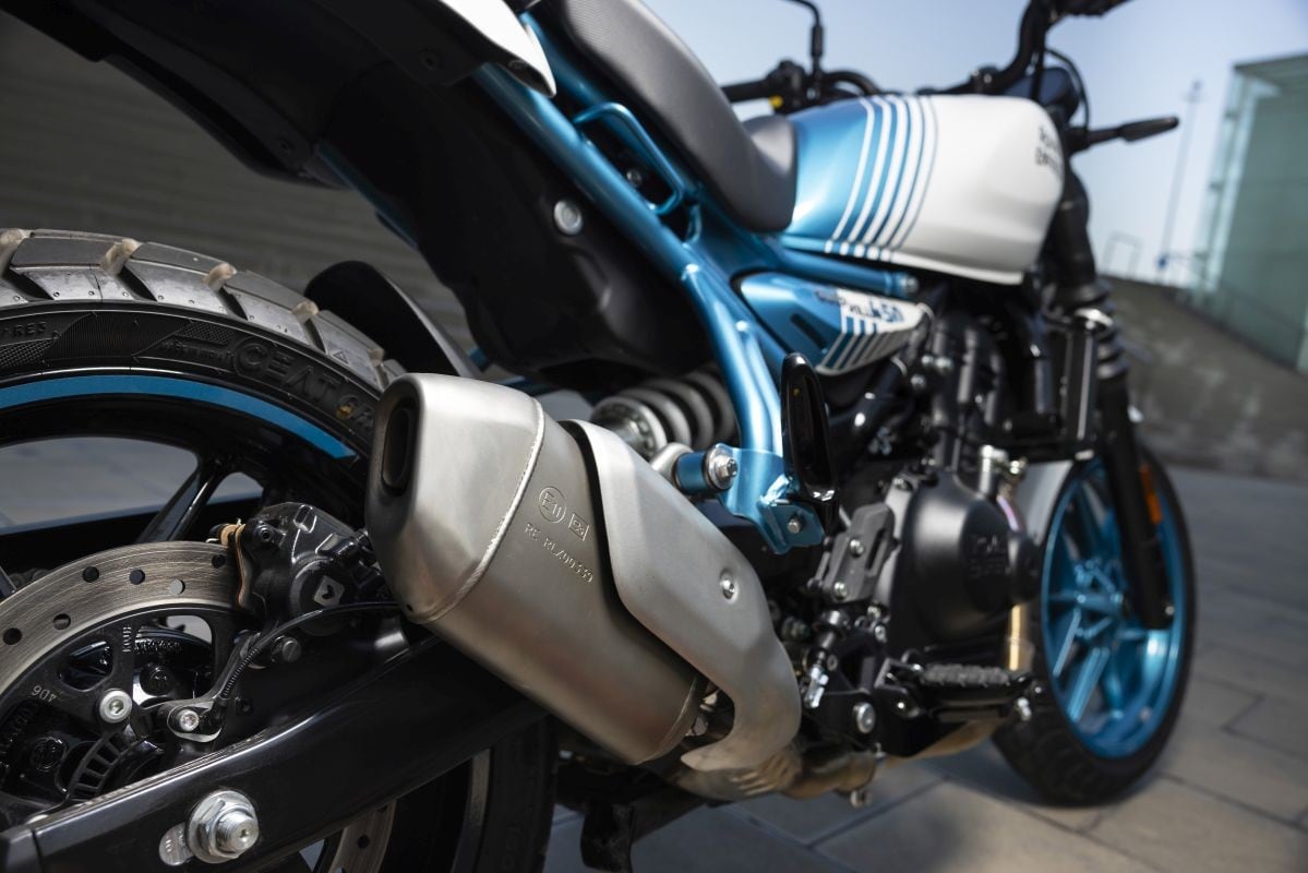 Royal Enfield Guerrilla 450: l'abbiamo provata ed è una gran bella moto